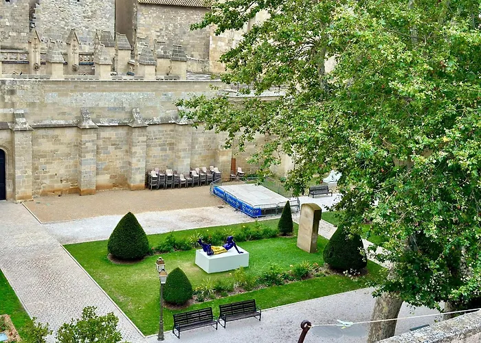 Tresors De La Cathedrale, Maison De Ville Sur 4 Niveaux